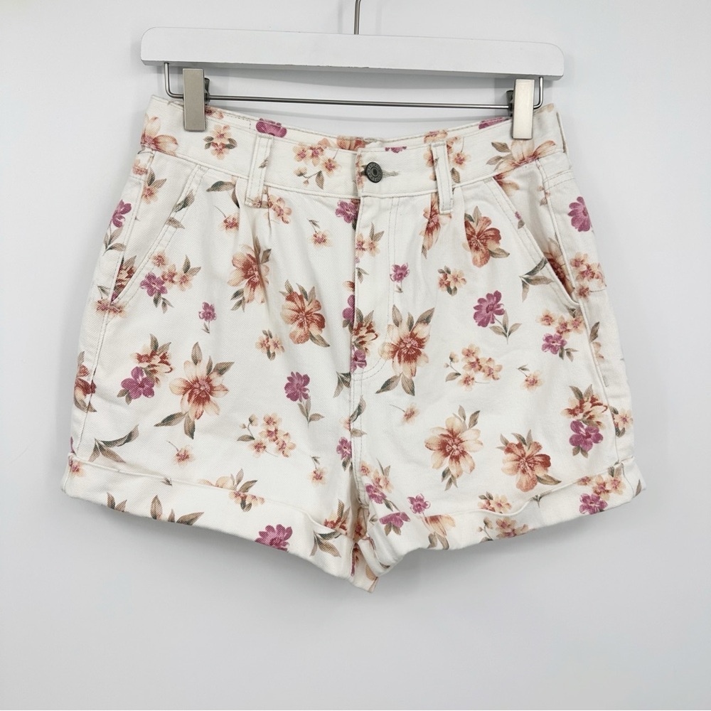American Eagle Outfitters Floral Mom Shorts Size 4 Festival Coquette